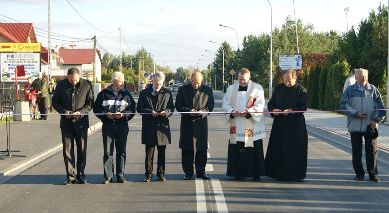 Ul. Strażacka - uroczyste przecięcie wstęgi